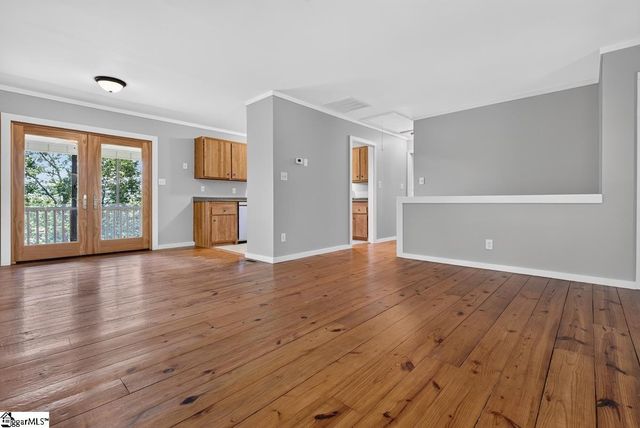 187 Caledonia Road, Landrum, SC 29356