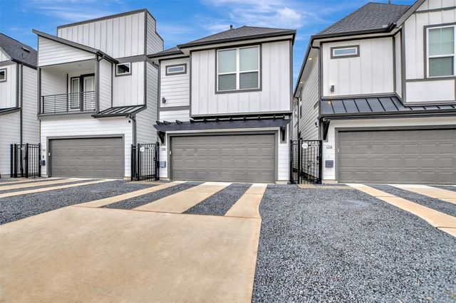 119 E 43rd Street B, Houston, TX 77018