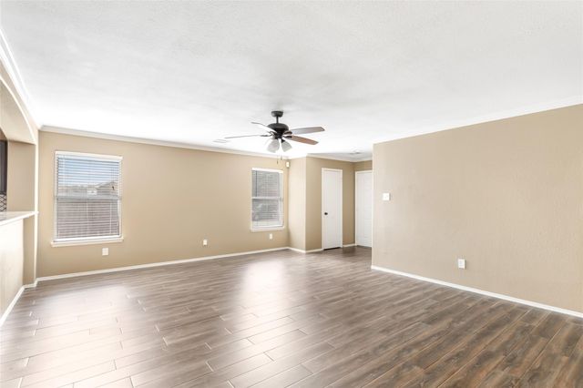 9415 Shaded Pines Drive, Humble, TX 77396