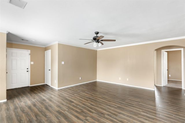 9415 Shaded Pines Drive, Humble, TX 77396