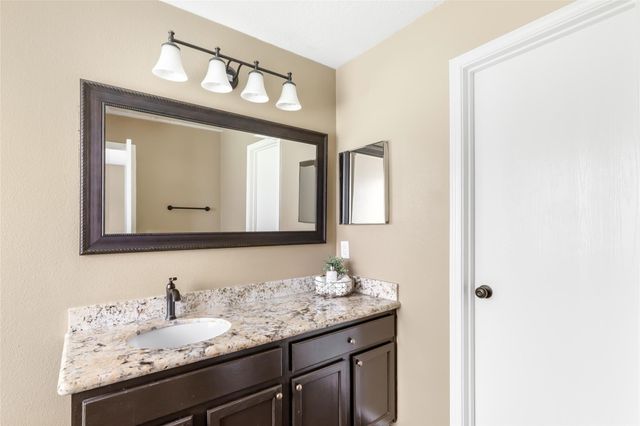 9415 Shaded Pines Drive, Humble, TX 77396