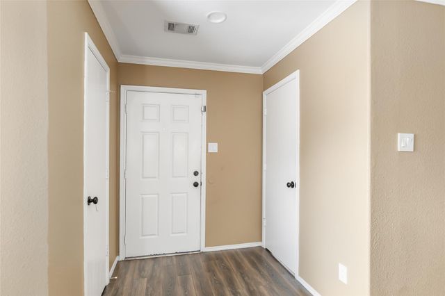 9415 Shaded Pines Drive, Humble, TX 77396