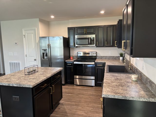 1127 Concord Springs Dr, White House, TN 37188