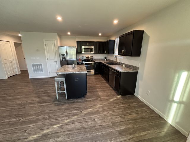 1127 Concord Springs Dr, White House, TN 37188
