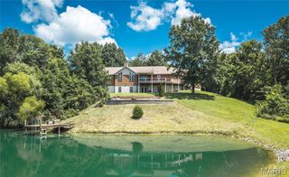 33701 Crystal Lake Road, Brighton, IL 62012