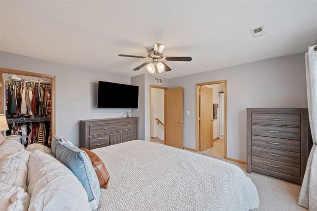 2833 Brockway Drive, Des Moines, IA 50320