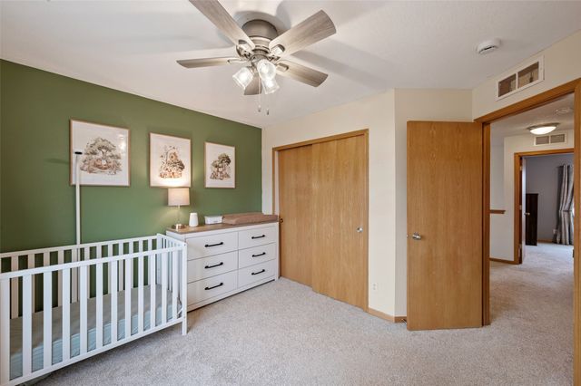 2833 Brockway Drive, Des Moines, IA 50320