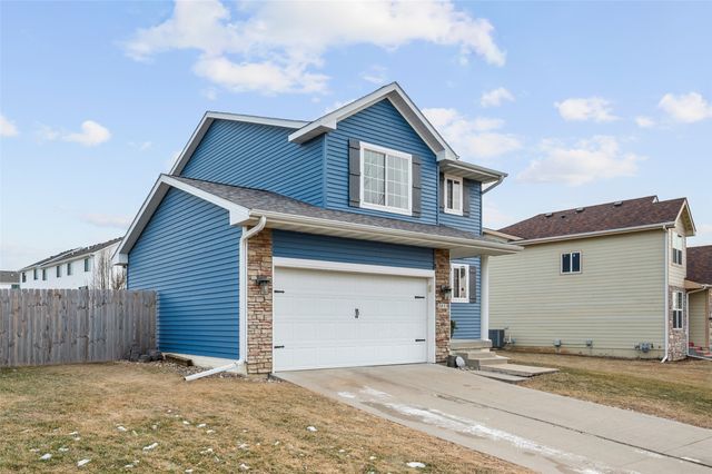 2833 Brockway Drive, Des Moines, IA 50320