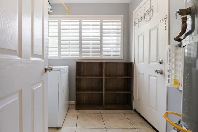 3704 Willow, Sacramento, CA 95838