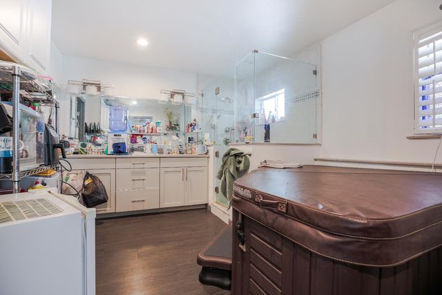 3704 Willow, Sacramento, CA 95838