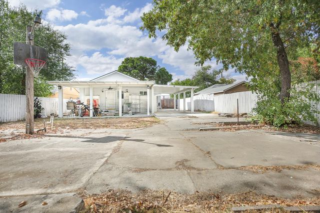 3704 Willow, Sacramento, CA 95838