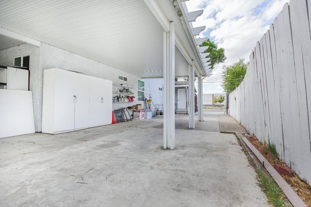 3704 Willow, Sacramento, CA 95838