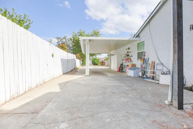 3704 Willow, Sacramento, CA 95838