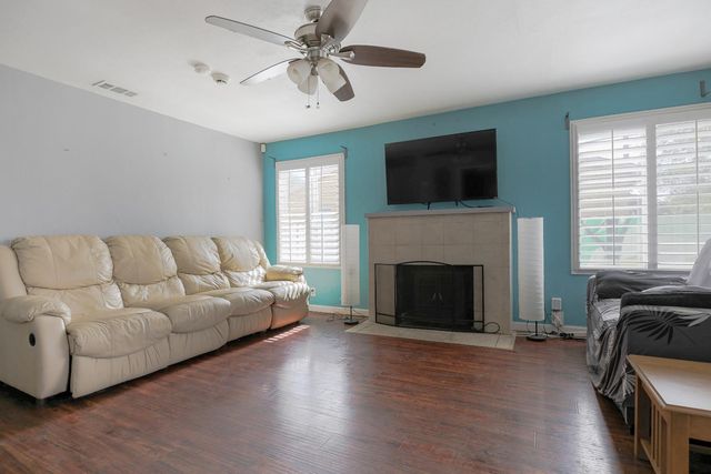3704 Willow, Sacramento, CA 95838
