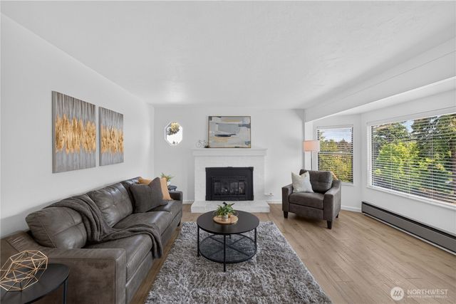 3310 SW 104th Street, Seattle, WA 98146