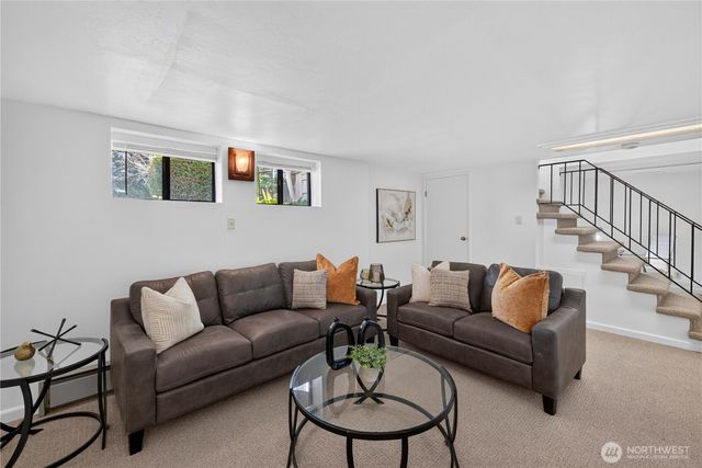 3310 SW 104th Street, Seattle, WA 98146