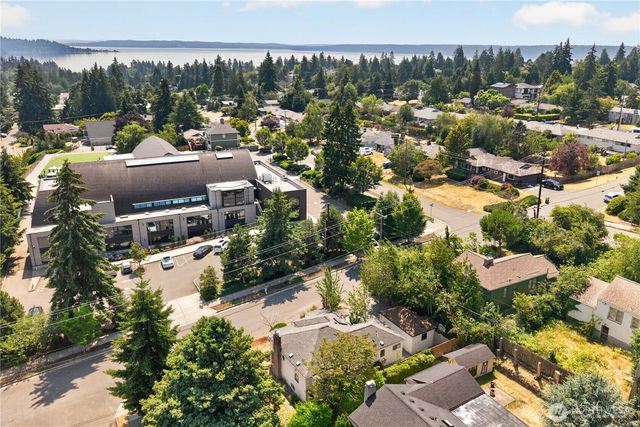3310 SW 104th Street, Seattle, WA 98146