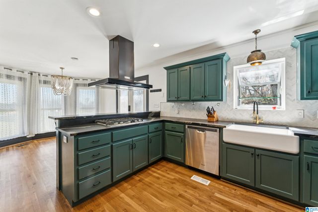 9576 CENTRAL ROAD, Warrior, AL 35180