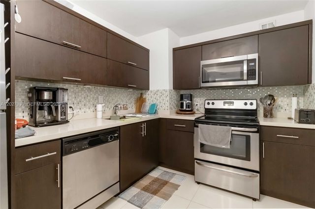 100 Bayview Drive 2014, Sunny Isles Beach, FL 33160