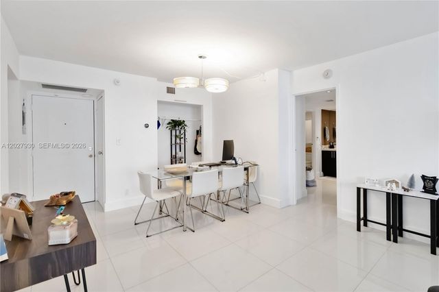 100 Bayview Drive 2014, Sunny Isles Beach, FL 33160