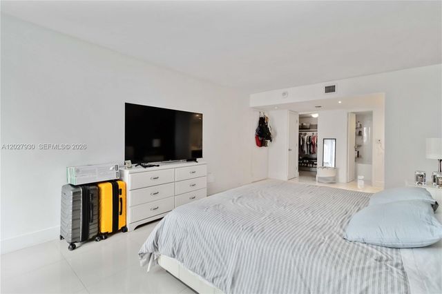 100 Bayview Drive 2014, Sunny Isles Beach, FL 33160