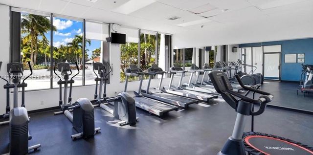 100 Bayview Drive 2014, Sunny Isles Beach, FL 33160
