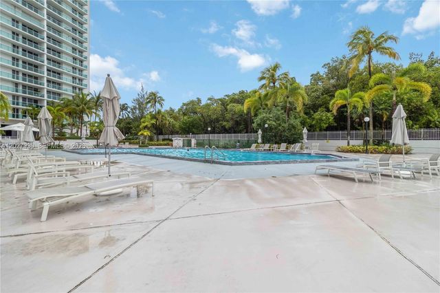 100 Bayview Drive 2014, Sunny Isles Beach, FL 33160