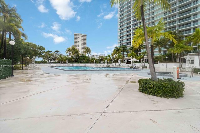 100 Bayview Drive 2014, Sunny Isles Beach, FL 33160