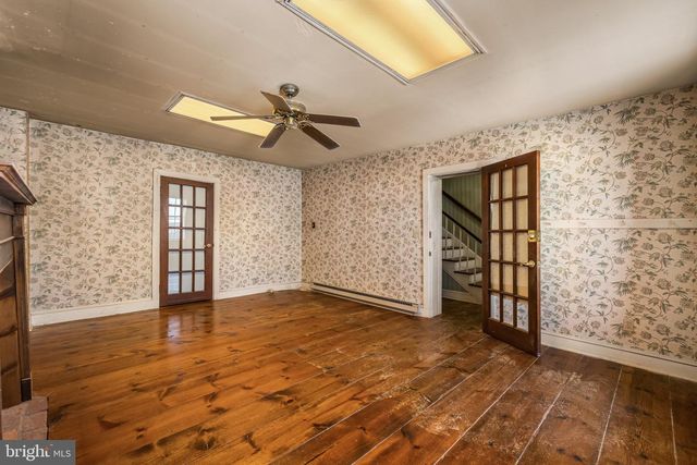 1421 N MAIN ST, Hampstead, MD 21074