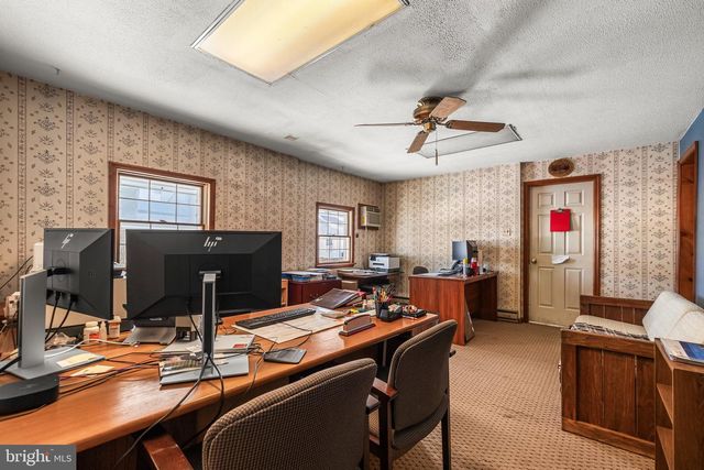 1421 N MAIN ST, Hampstead, MD 21074