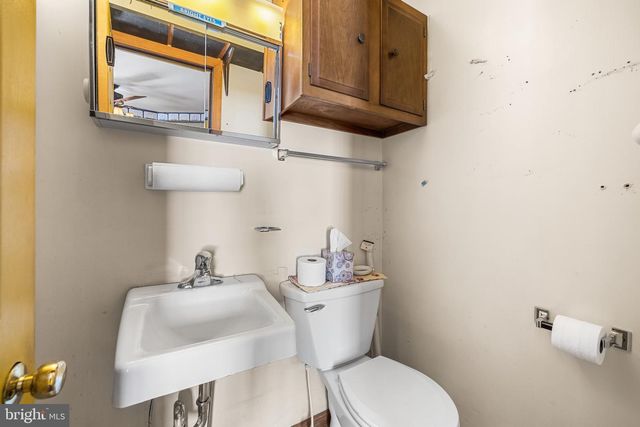 1421 N MAIN ST, Hampstead, MD 21074