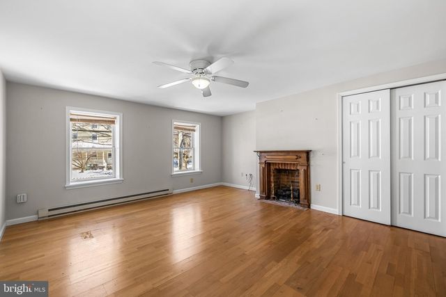 1421 N MAIN ST, Hampstead, MD 21074