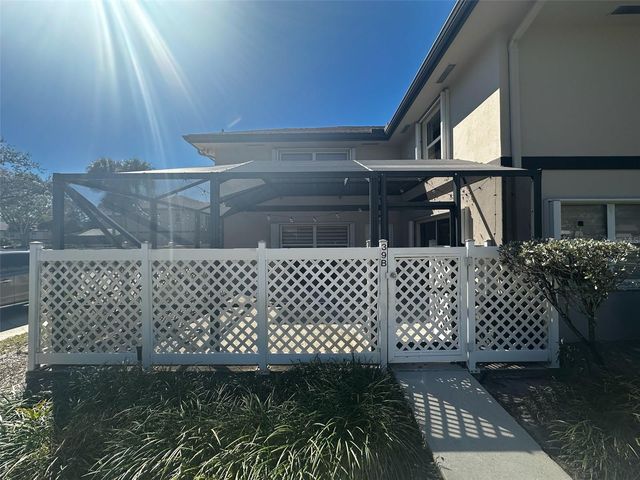 39 ESSEX COURT B, Royal Palm Beach, FL 33411