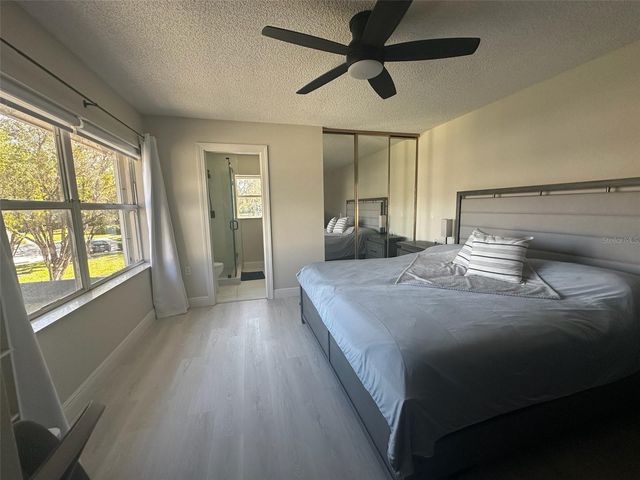 39 ESSEX COURT B, Royal Palm Beach, FL 33411