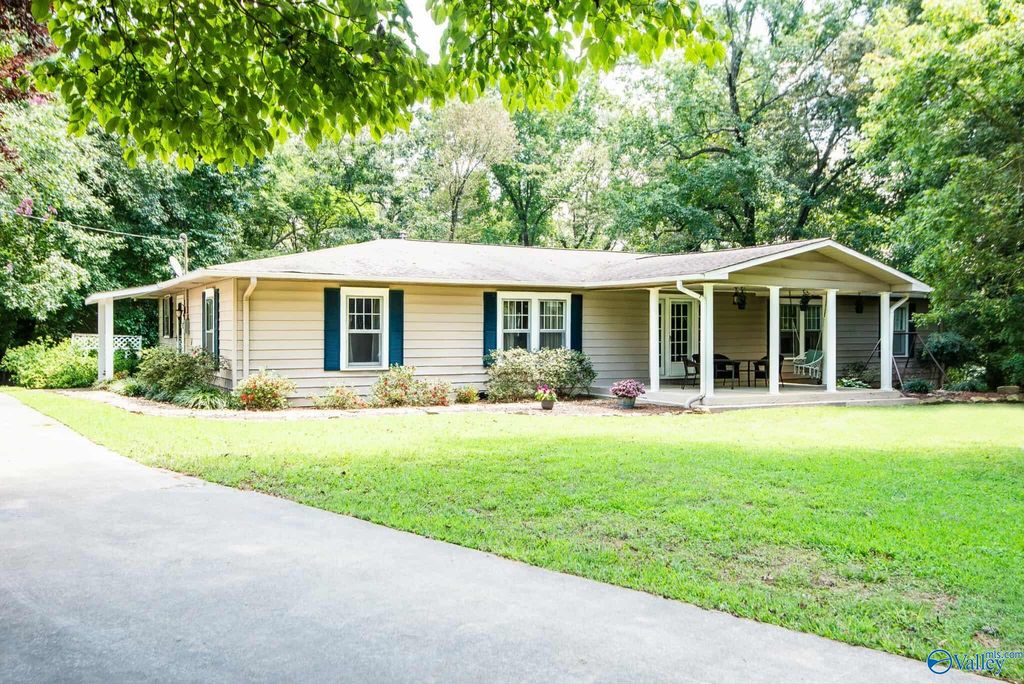 388 Welcome Falls Road, Eva, AL 35621