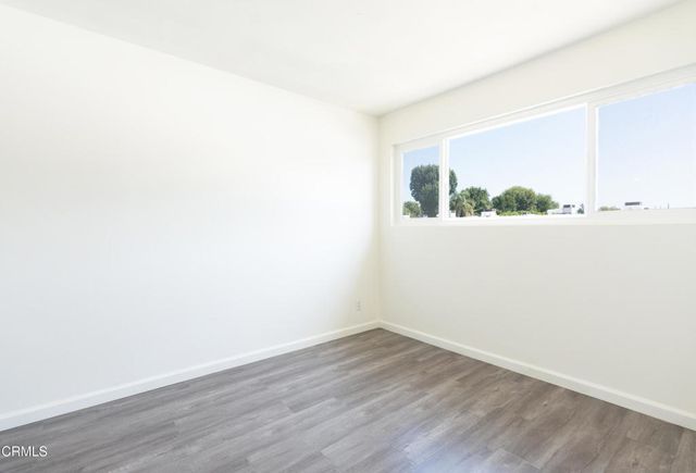 20224 Cohasset Street 9, Winnetka, CA 91306