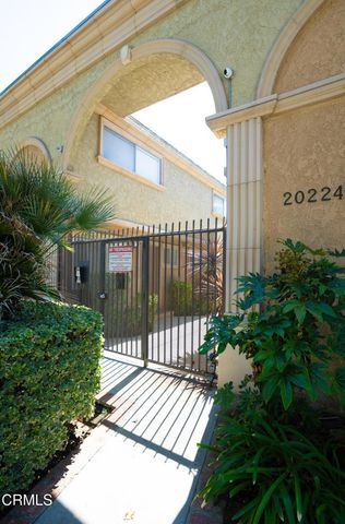 20224 Cohasset Street 9, Winnetka, CA 91306