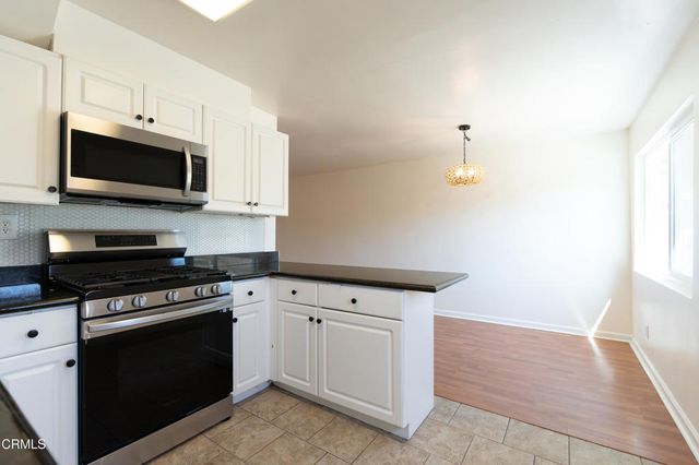 20224 Cohasset Street 9, Winnetka, CA 91306