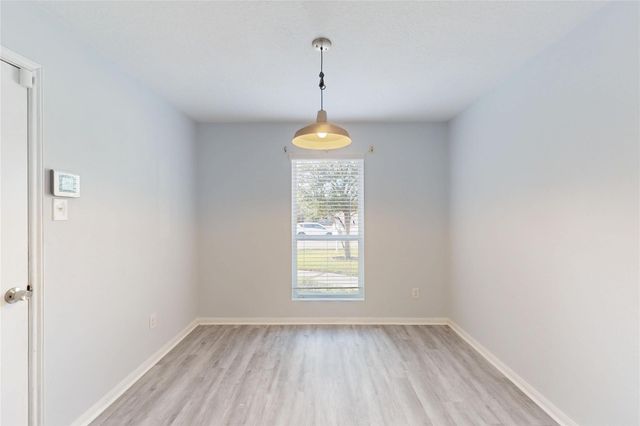 9877 Lace Flower Way, Conroe, TX 77385