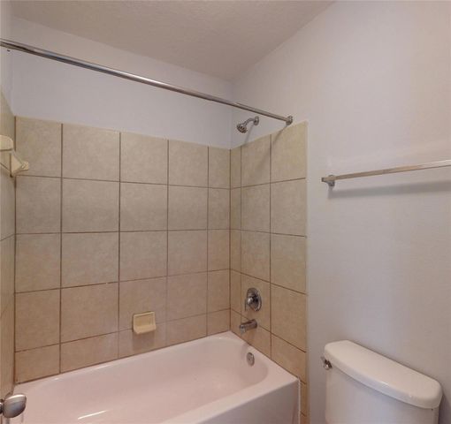 9877 Lace Flower Way, Conroe, TX 77385