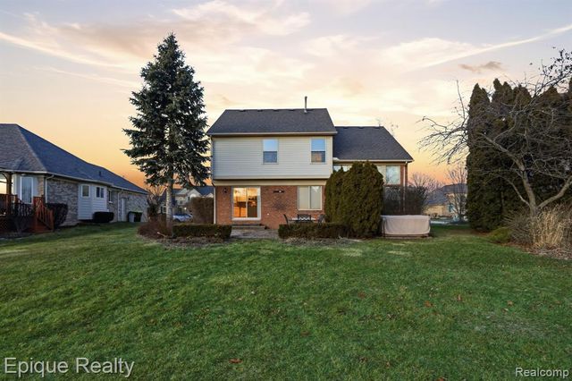 21370 Carlton Drive, Macomb, MI 48044