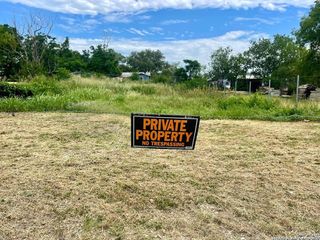 1831 HAMMOND AVE, San Antonio, TX 78210