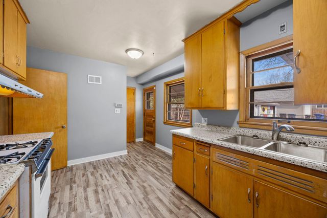 3446 Thomas Avenue N, Minneapolis, MN 55412