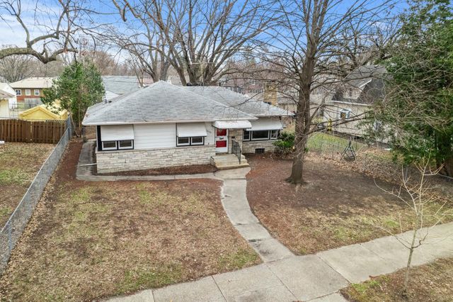 3446 Thomas Avenue N, Minneapolis, MN 55412
