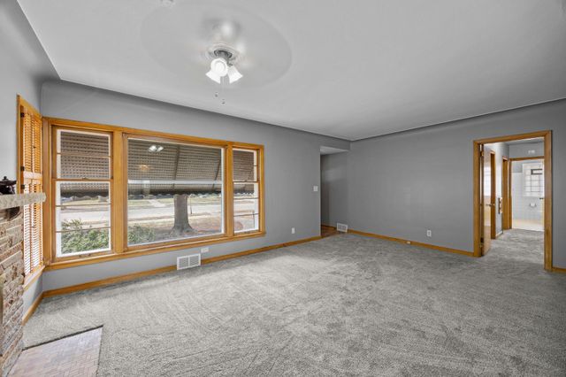 3446 Thomas Avenue N, Minneapolis, MN 55412