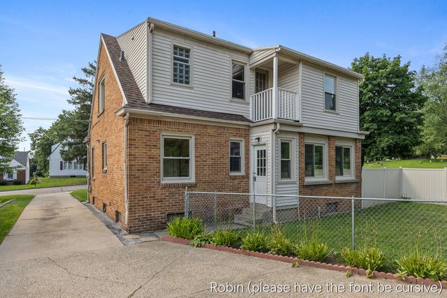 1363 Myrtle Street NW, Grand Rapids, MI 49504