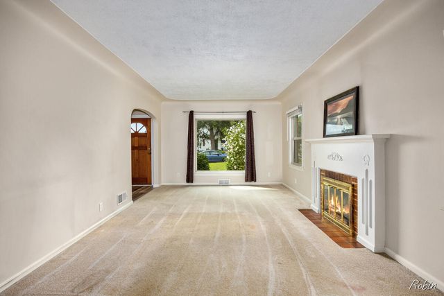1363 Myrtle Street NW, Grand Rapids, MI 49504