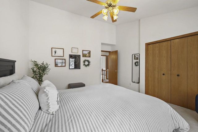 5121 Ridge Oak Drive, Madison, WI 53704