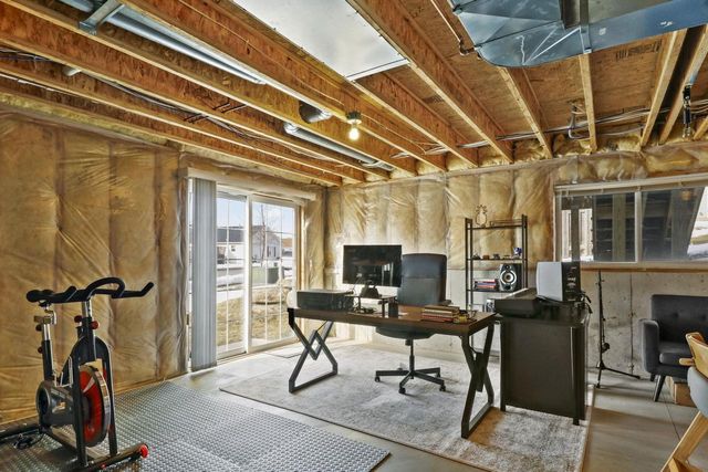 5121 Ridge Oak Drive, Madison, WI 53704