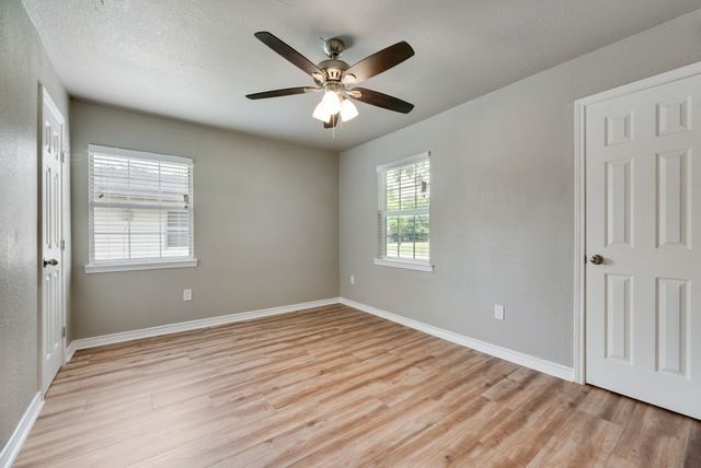 629 Terry Road, Hurst, TX 76053